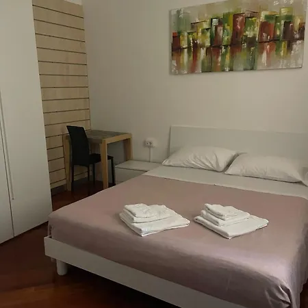 Rosa Blu 2 Oda ve Kahvaltı Salerno